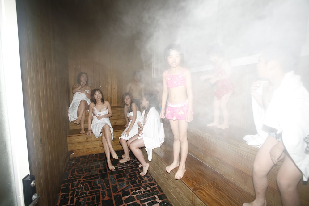 Wan Jin Hot Spring 20/45