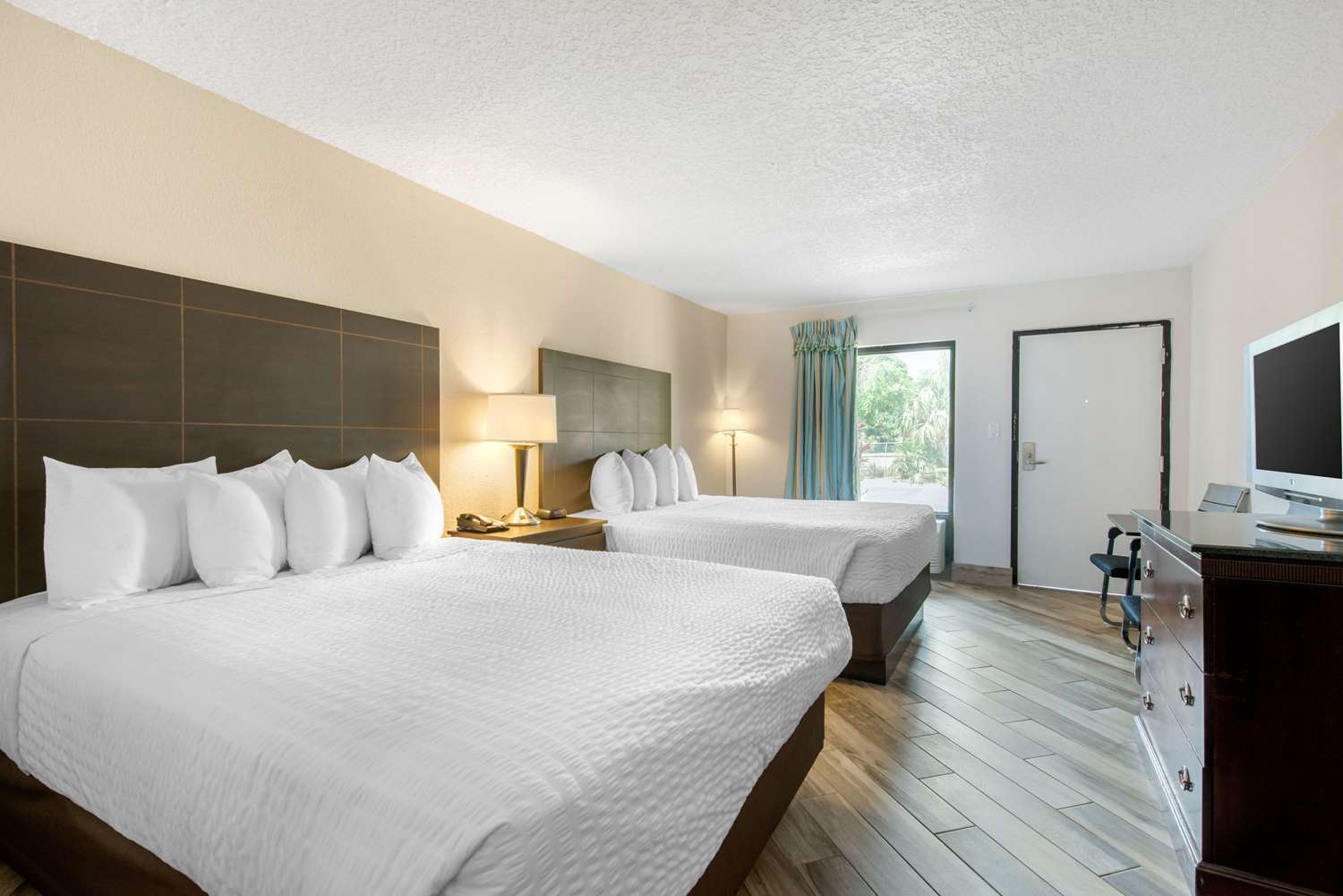 ROOM, 2 QUEEN BEDS