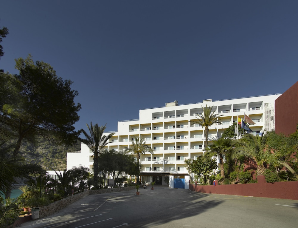 Palladium Hotel Cala Llonga - Adults Only in CALA LLONGA