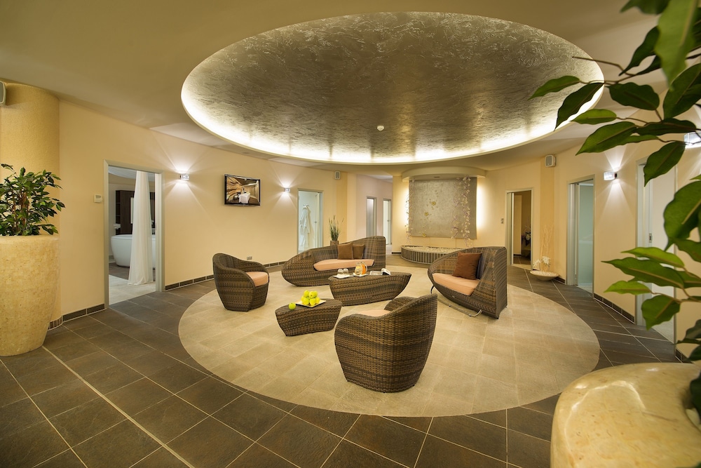 Wellness Hotel Diamant (ex Relaxacni A Regeneracni Centrum) 23/50
