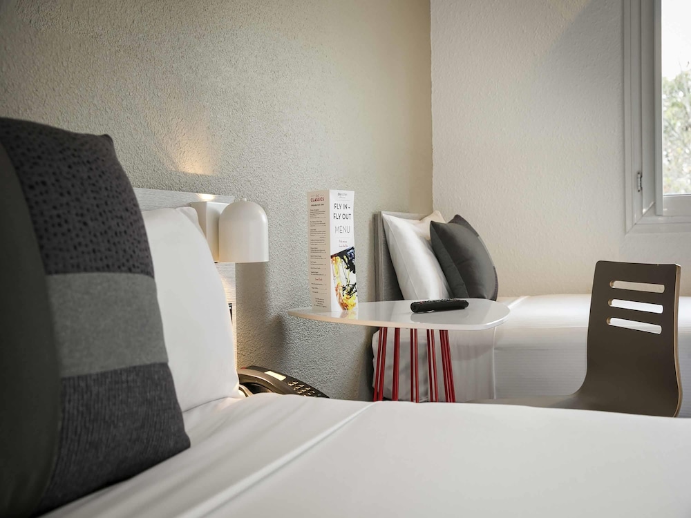 IBIS SYDNEY AIRPORT 20/66