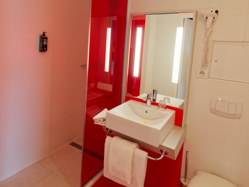 Ibis Styles Saint-Brieuc Gare Centre 51/54