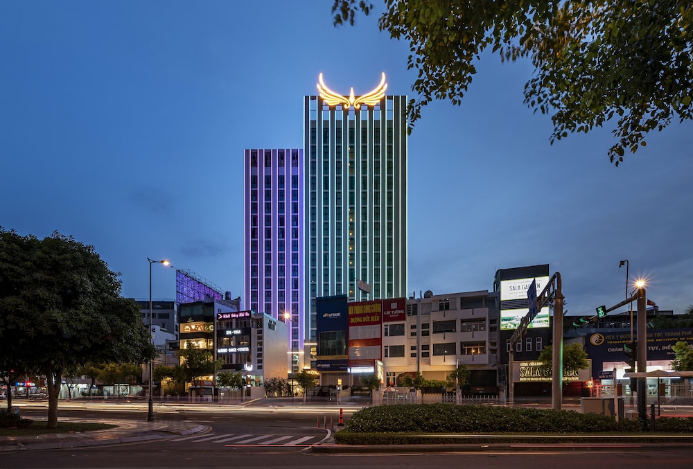 MUONG THANH LUXURY SAI GON 3/50
