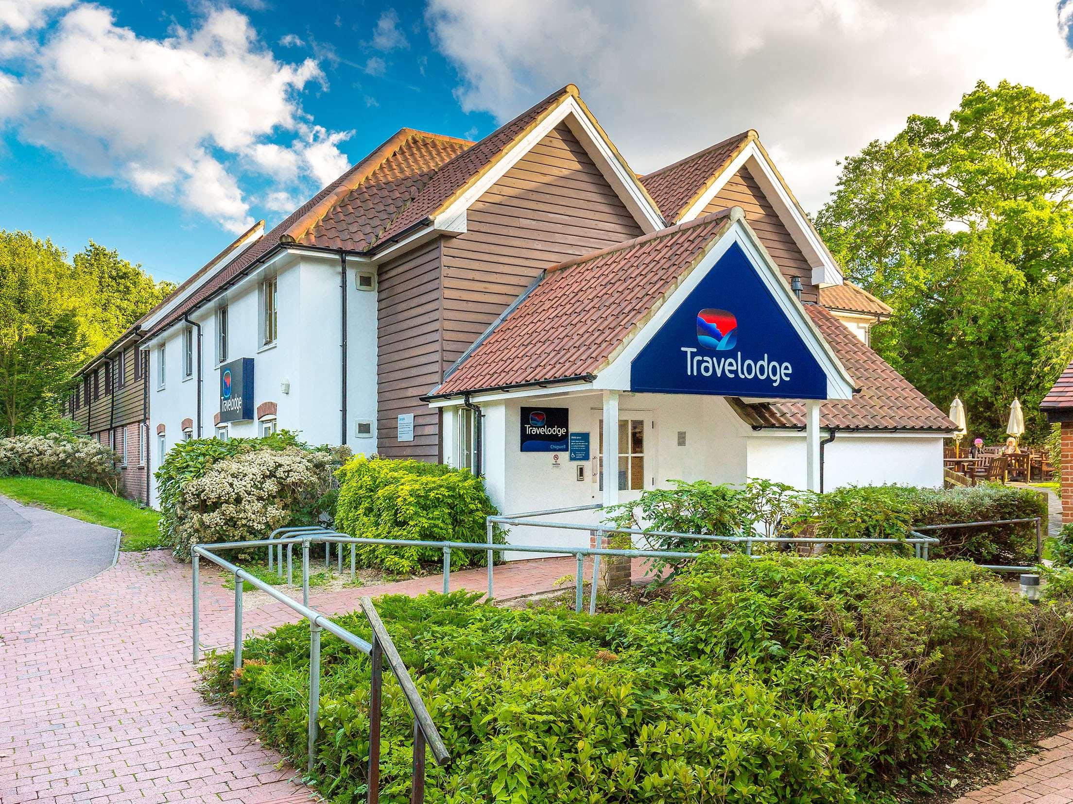 Travelodge London Chigwell 14/17