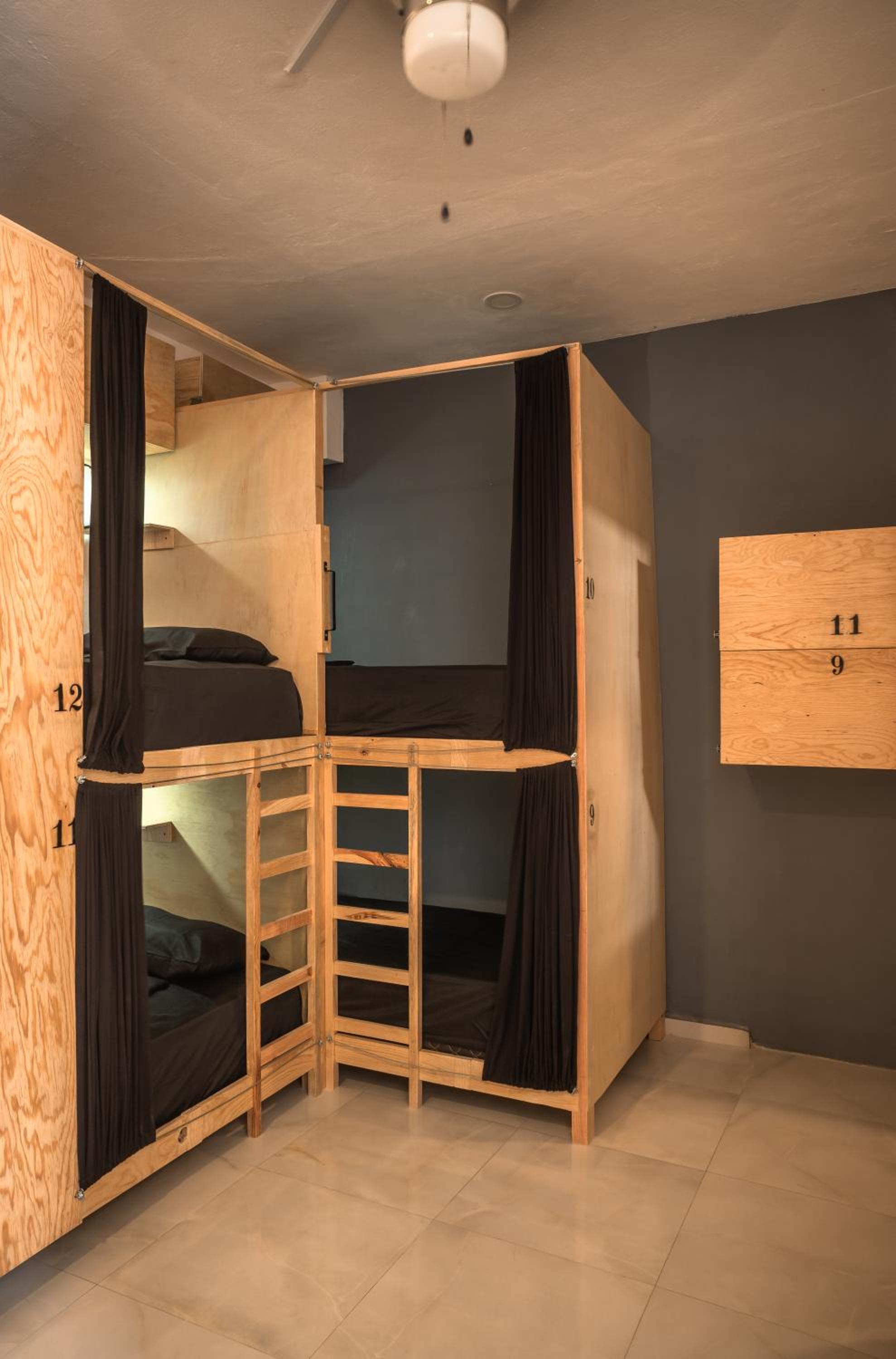 Maui Suites by GuruHotel 23/50