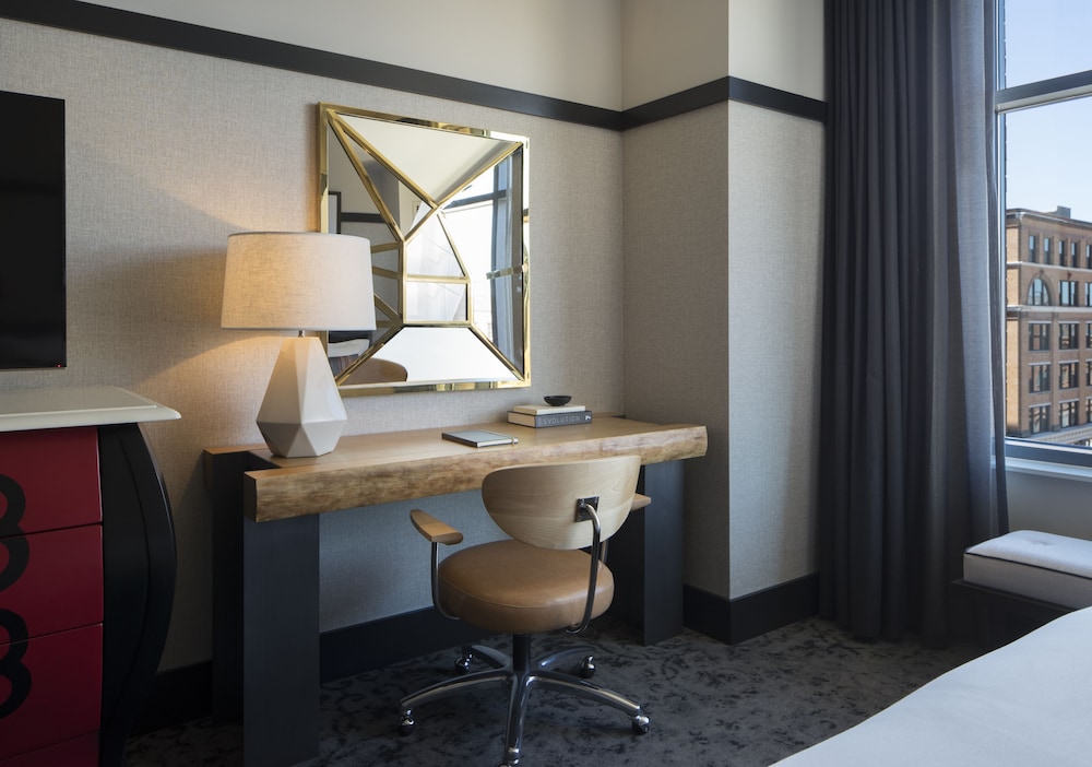 Kimpton Journeyman Hotel 69/80