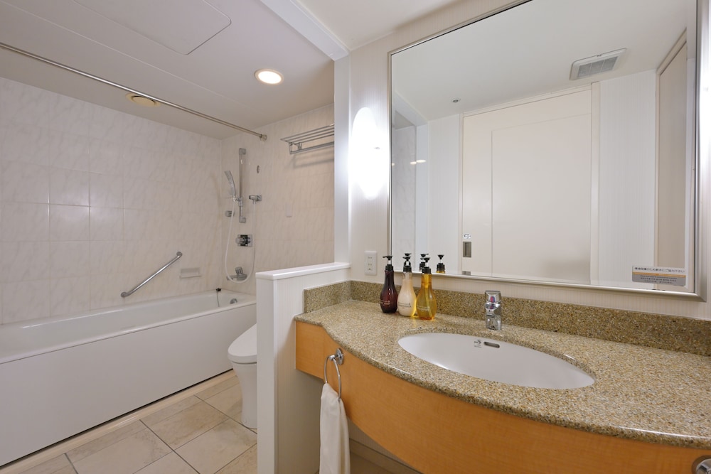 Rihga Hotel Zest Takamatsu 61/63