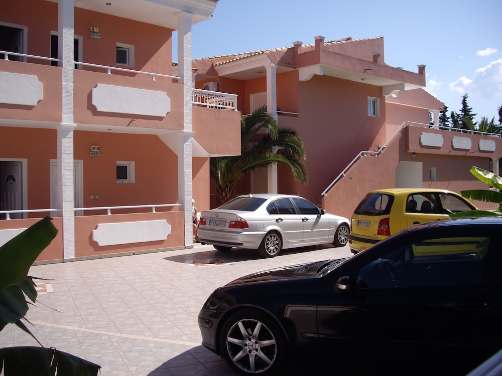 Angelina Hotel and Apartments 49/60