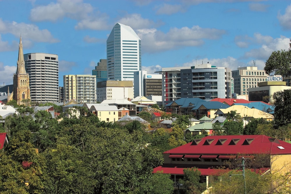Oaks Brisbane Lexicon Suites 33/37