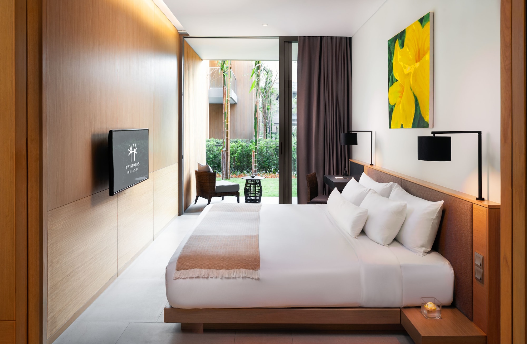 Grand, Azure, Suite, King Bed