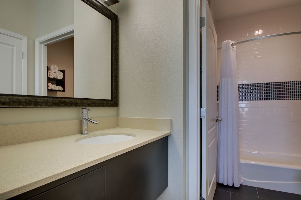Staybridge Suites Plano the Colony 21/64
