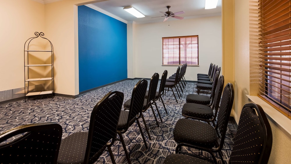Best Western Dinosaur Valley Inn & Suites 36/37