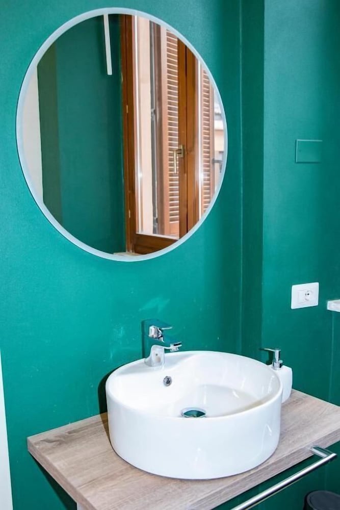 Easy Milano Rooms And Apartments Navigli 39/46
