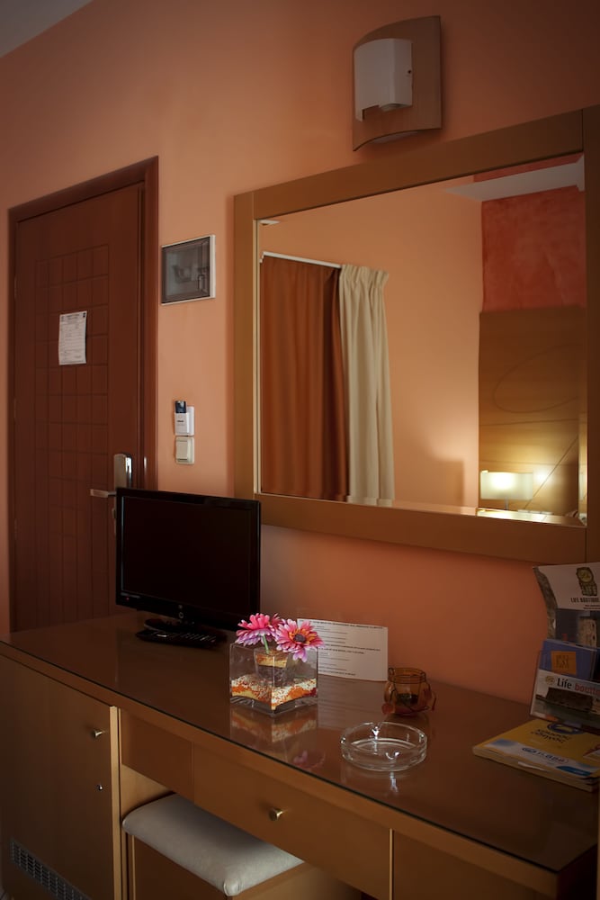 Life Hotel 36/61
