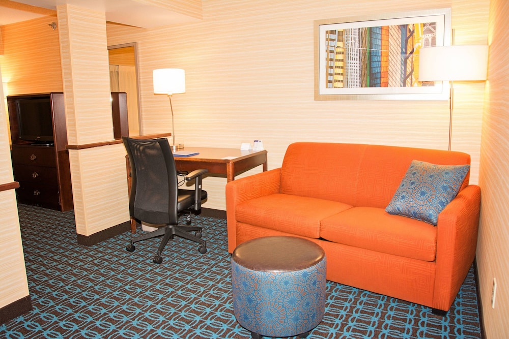 Fairfield Inn Suites Butler 32/50