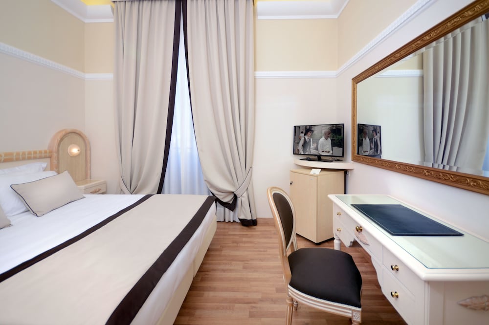 Grand Hotel Vittoria 24/71
