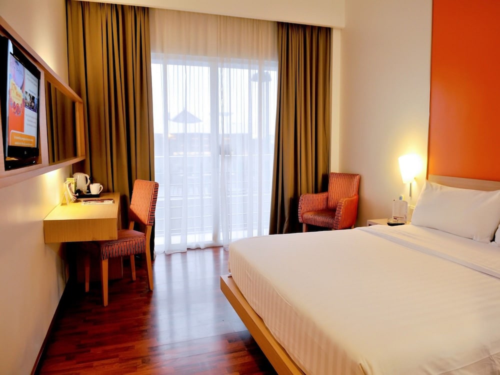 Quest Hotel Simpang Lima Semarang 17/60
