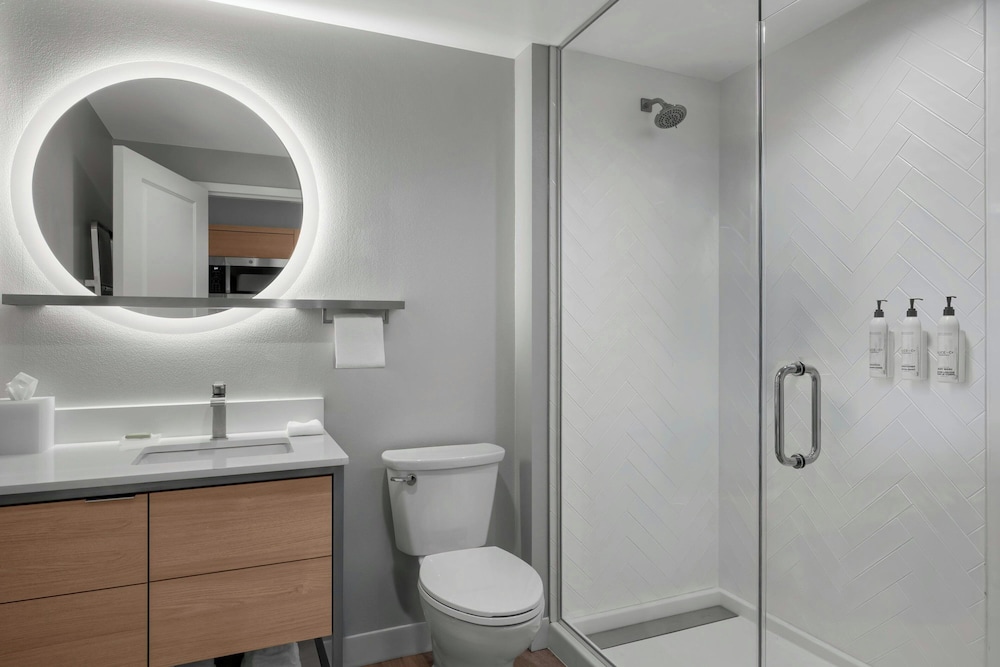 TownePlace Suites By Marriott Midwest City 35/40