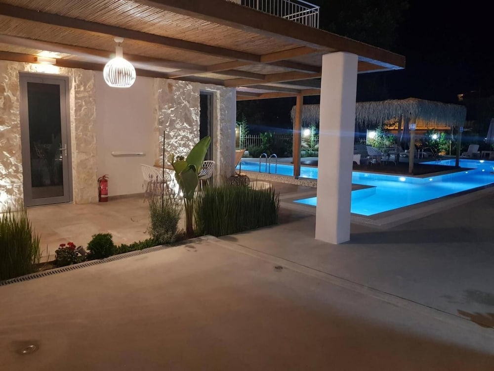 Agorastos Boutique Hotel 42/50