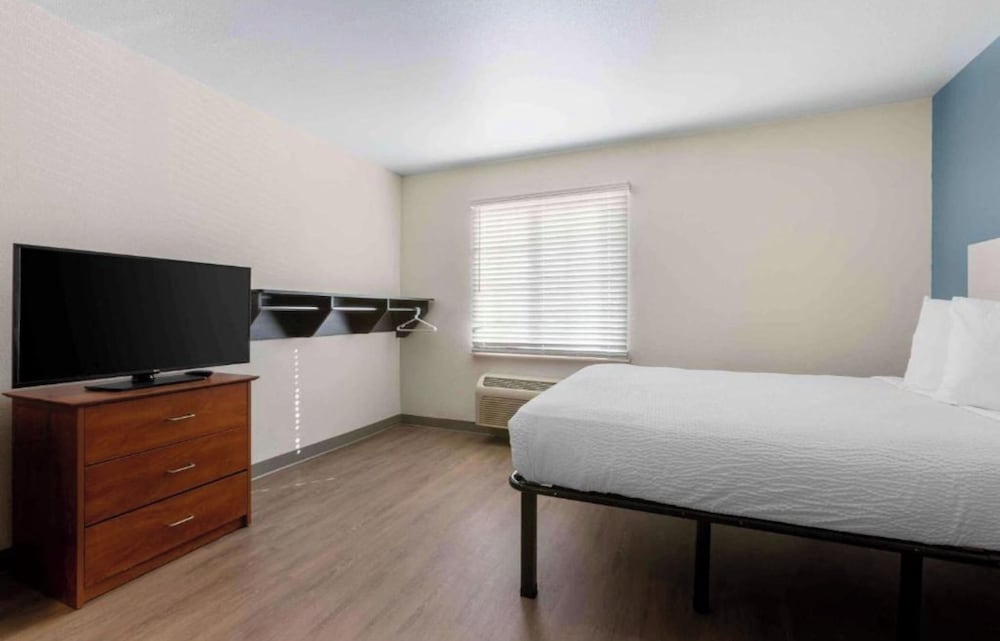 Studio 6 Extended Stay El Paso East TX 27/54