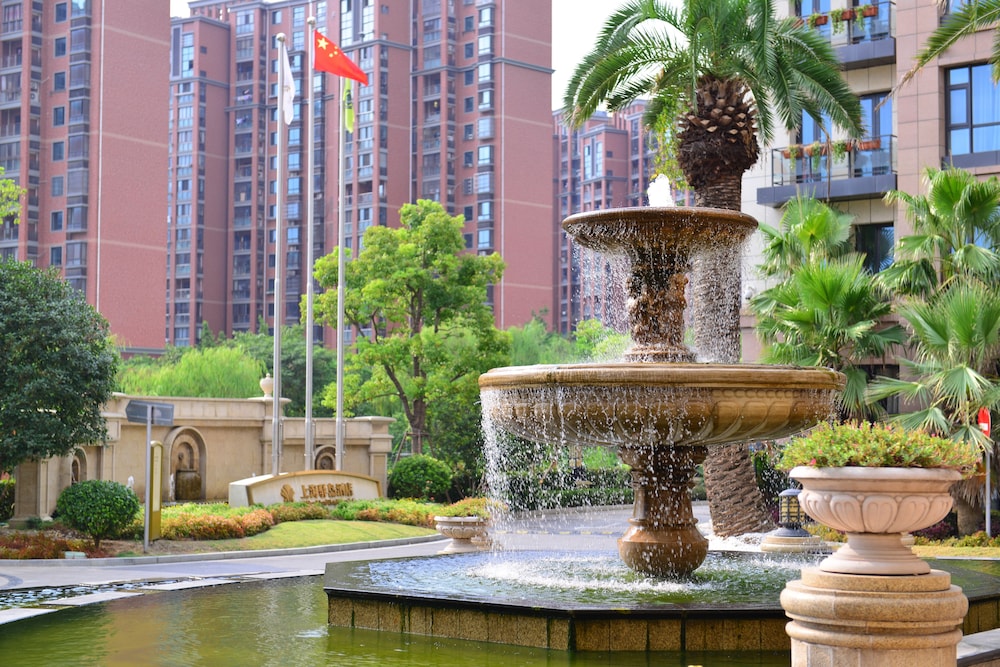 Urban Island Hotel Shanghai 64/68