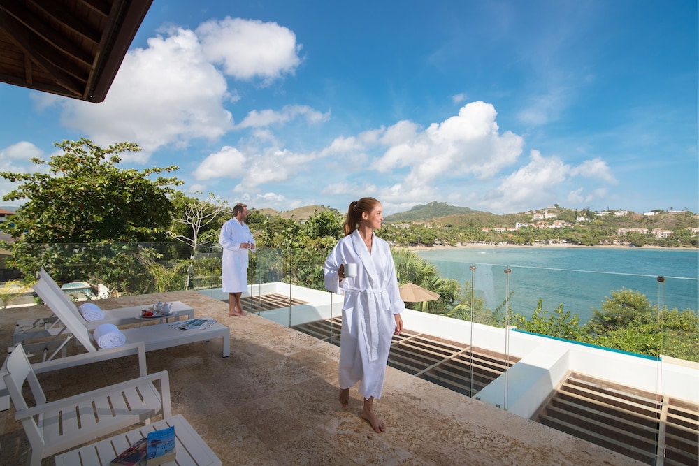 The Cliff 6 Bed Villa - All Inclusive 43/48