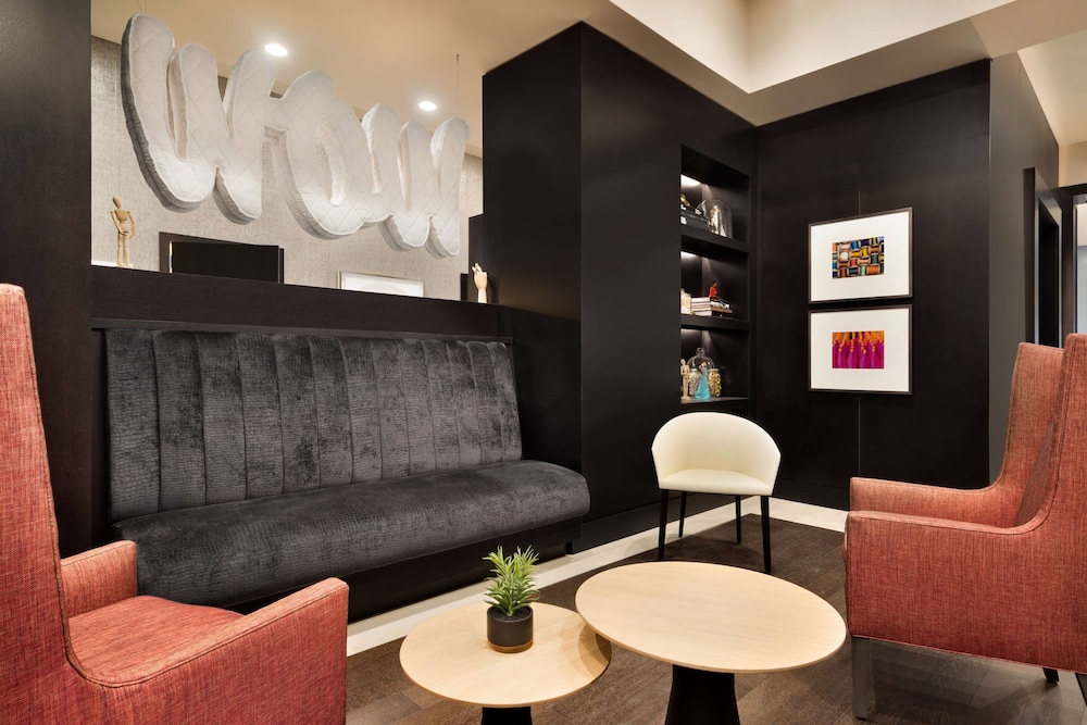 Embassy Suites by Hilton New York Manhattan Times Square 48/79