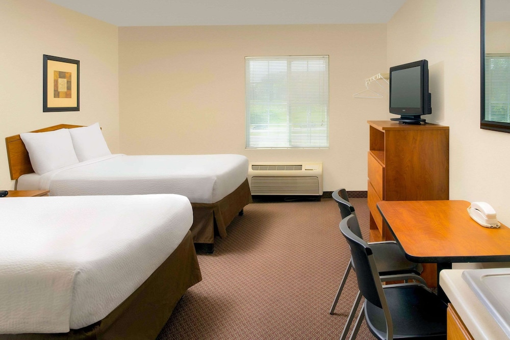 WoodSpring Suites Omaha Bellevue 10/17
