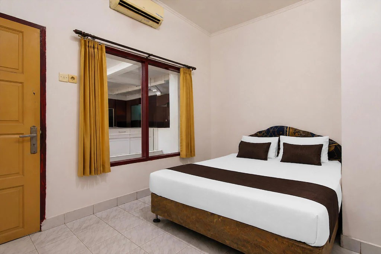 Hotel O near RS Awal Bros Sudirman formerly Flora Hotel 6/10