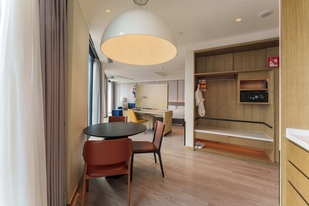 Hyatt Place Hangzhou International Airport 42/47