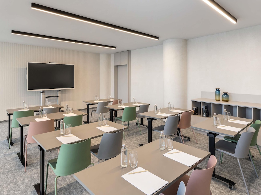 Mercure Sofia City 98/105