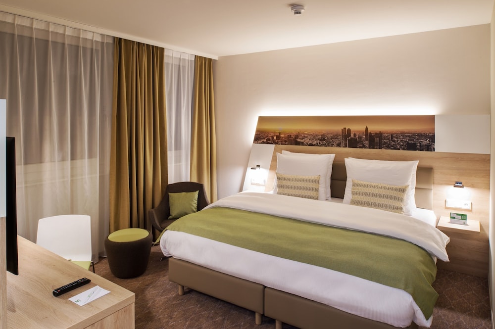 Holiday Inn Frankfurt Airport 18/75