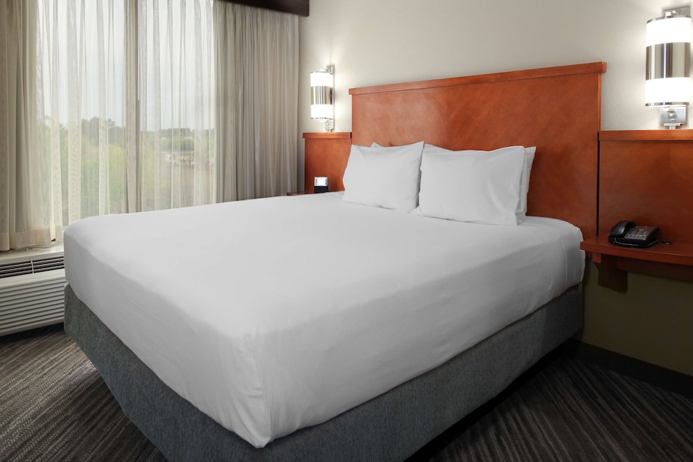 SPECIALTY, KING BED, SOFA