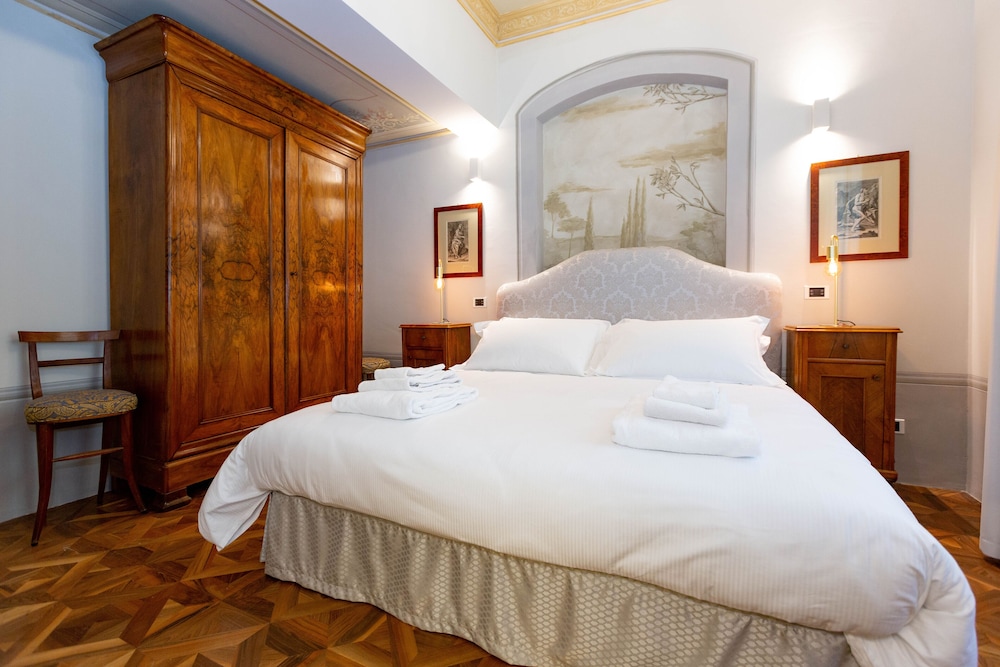 SUPERIOR, DOUBLE BED