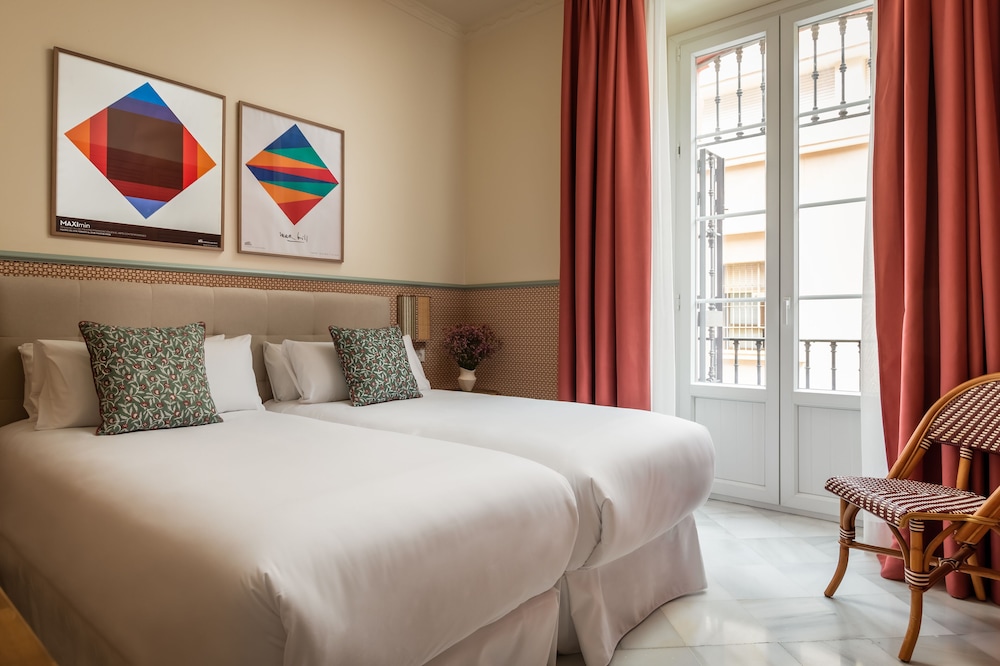 Hotel Abril 10/50