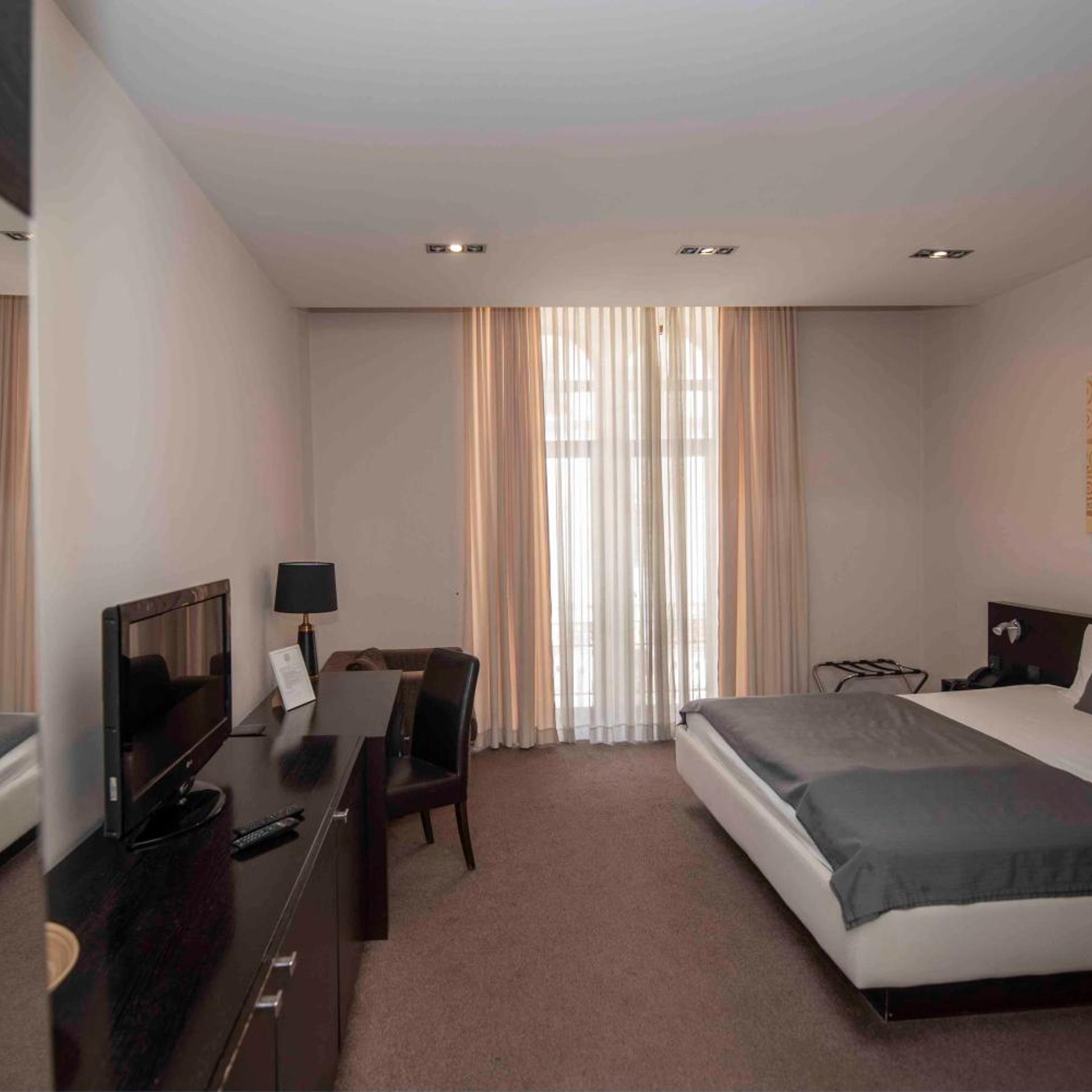 Hotel Platani 23/55