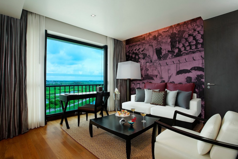 AVANI Khon Kaen Hotel and Convention Centre 40/69