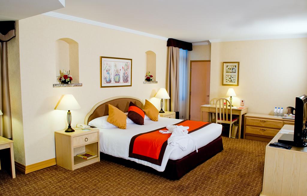 Room at Novel Hotel City Center, ABU DHABI