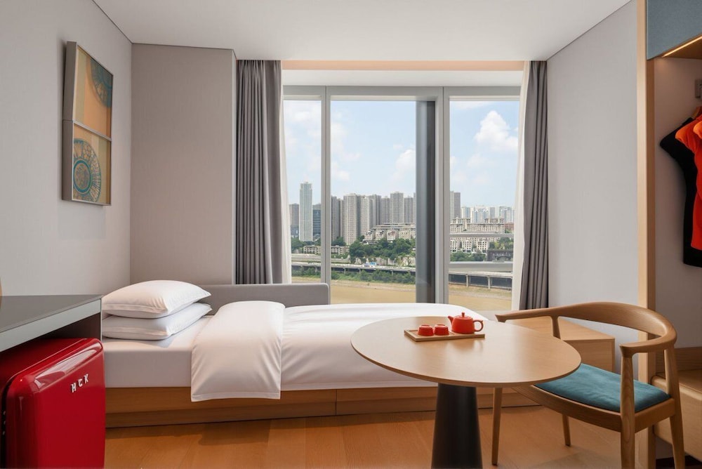 Pagoda Hotel Chongqing Incity HuaLongQiao Station 35/80