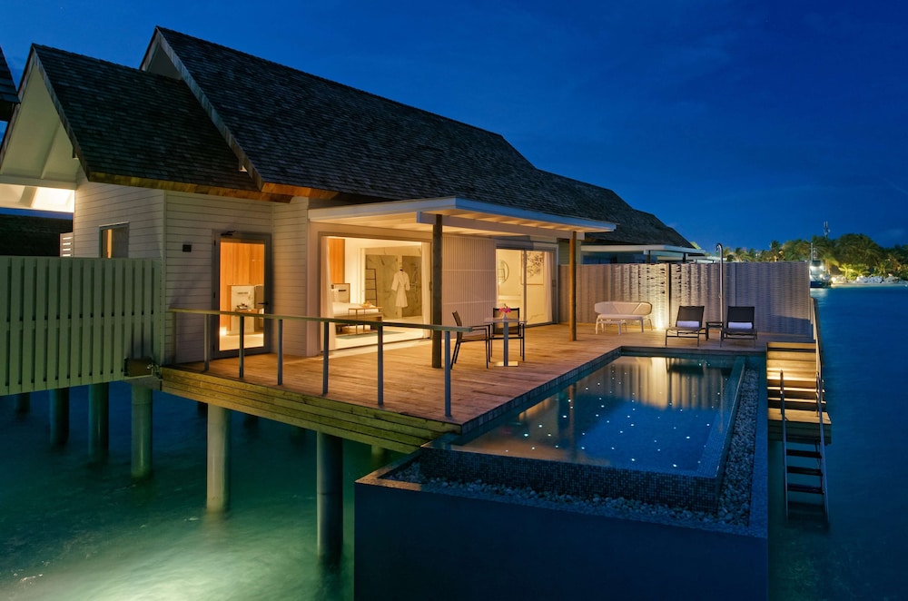 OUTRIGGER Maldives Maafushivaru Resort 4/50