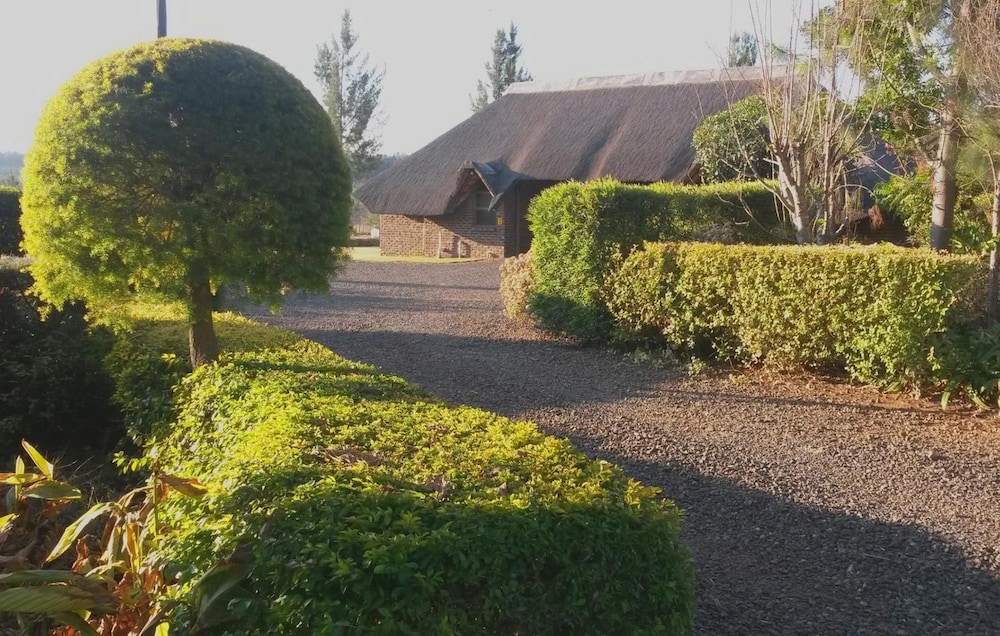 African Flair Country Lodge 17/26