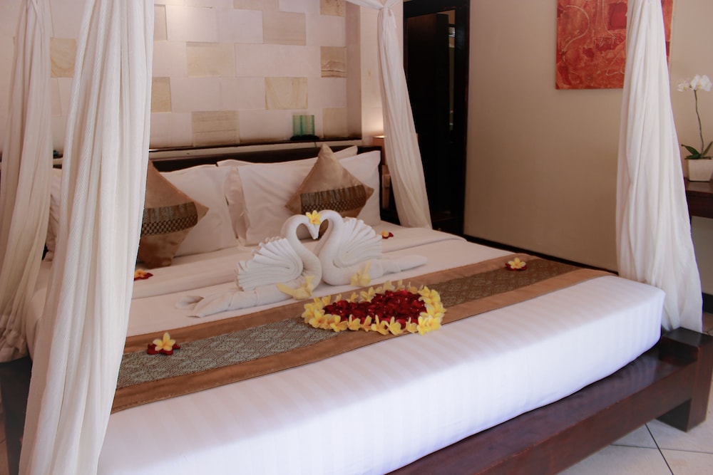 Maya Sayang Pool Villa 10/50