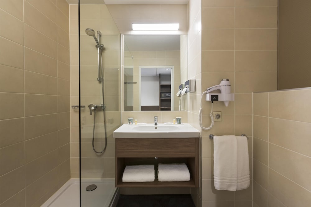 Hotel Kyriad Strasbourg 54/54