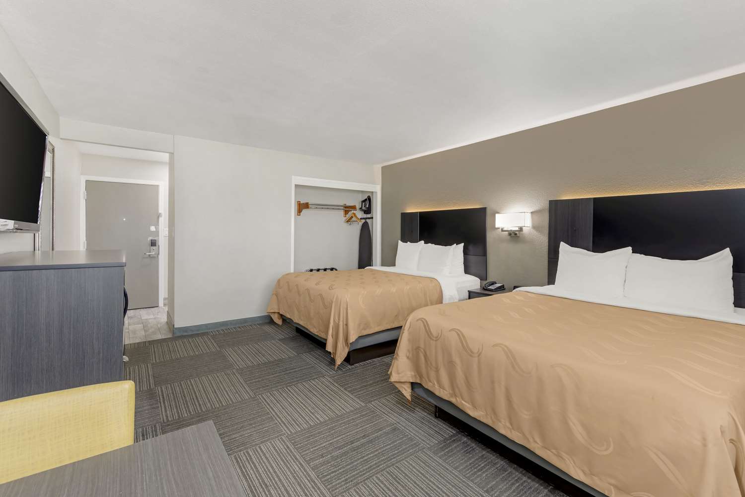 Room, 2 Queen Beds