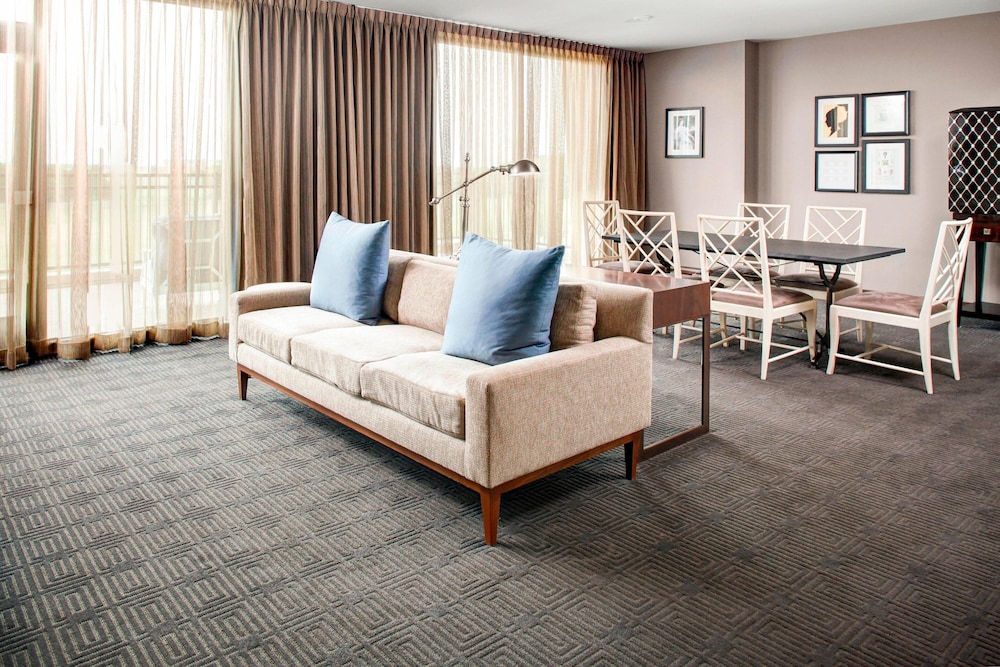 SHERATON MCKINNEY HOTEL 28/54