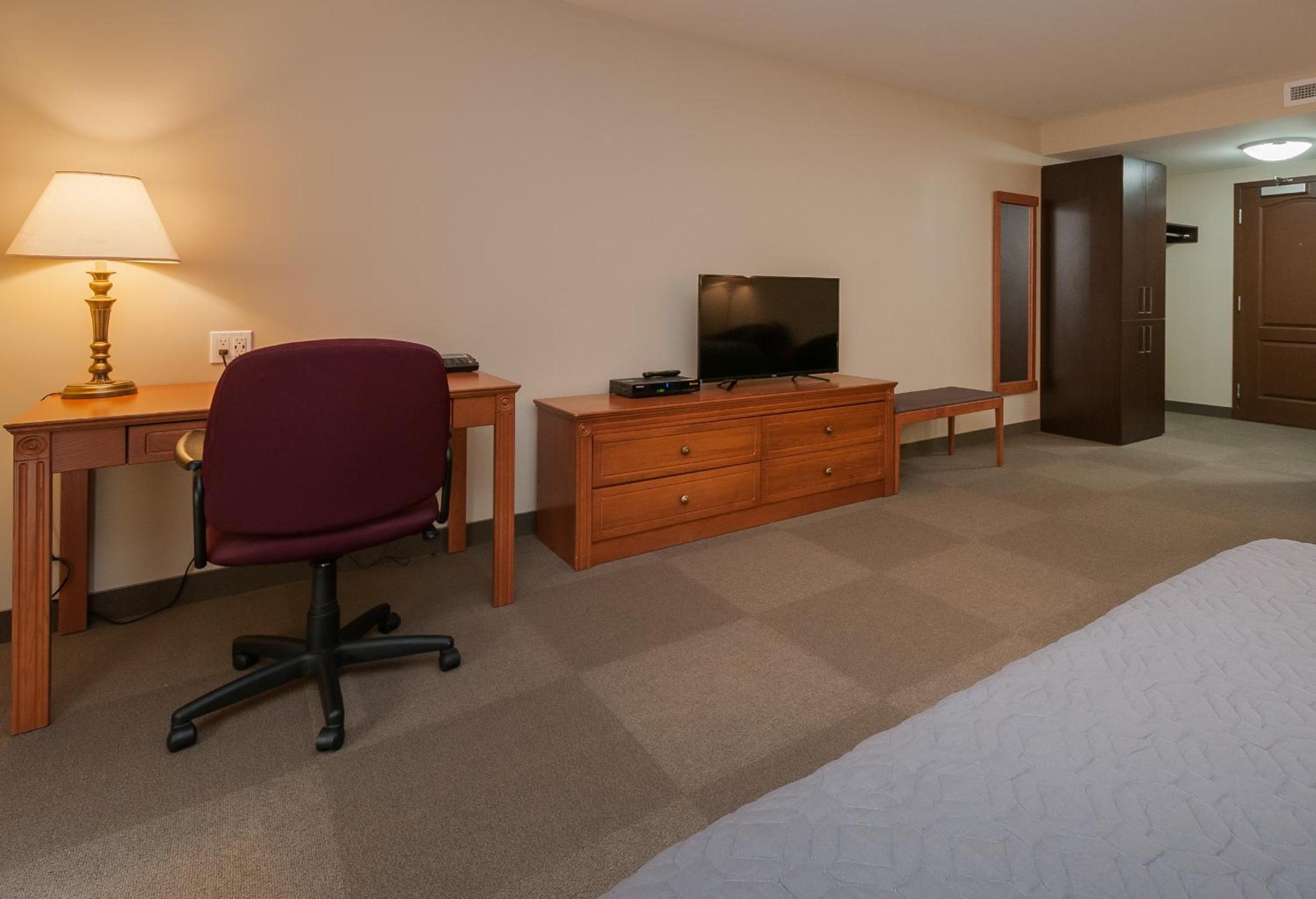 Hôtel & Suites Monte-Cristo 54/63