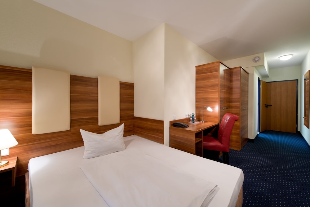 ACHAT Hotel Stuttgart Zuffenhausen 37/80