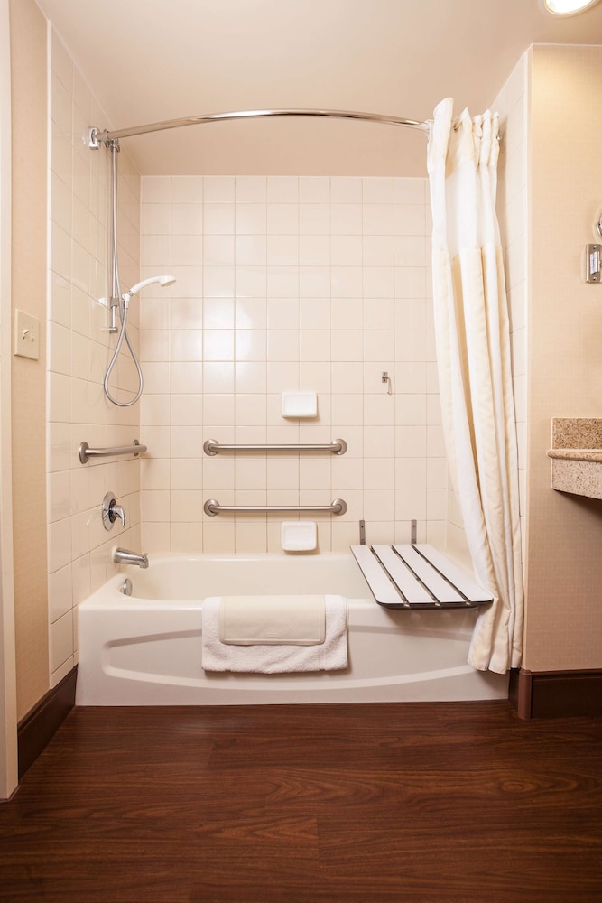 Hilton Garden Inn el Paso University 16/56