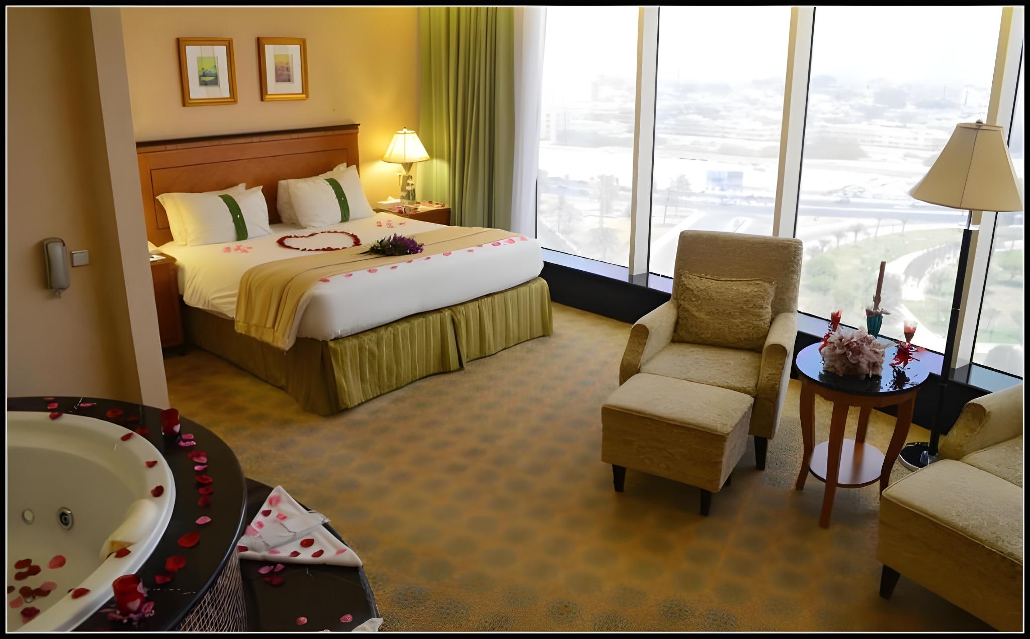 Executive Suite Panoramic with Jacuzzi