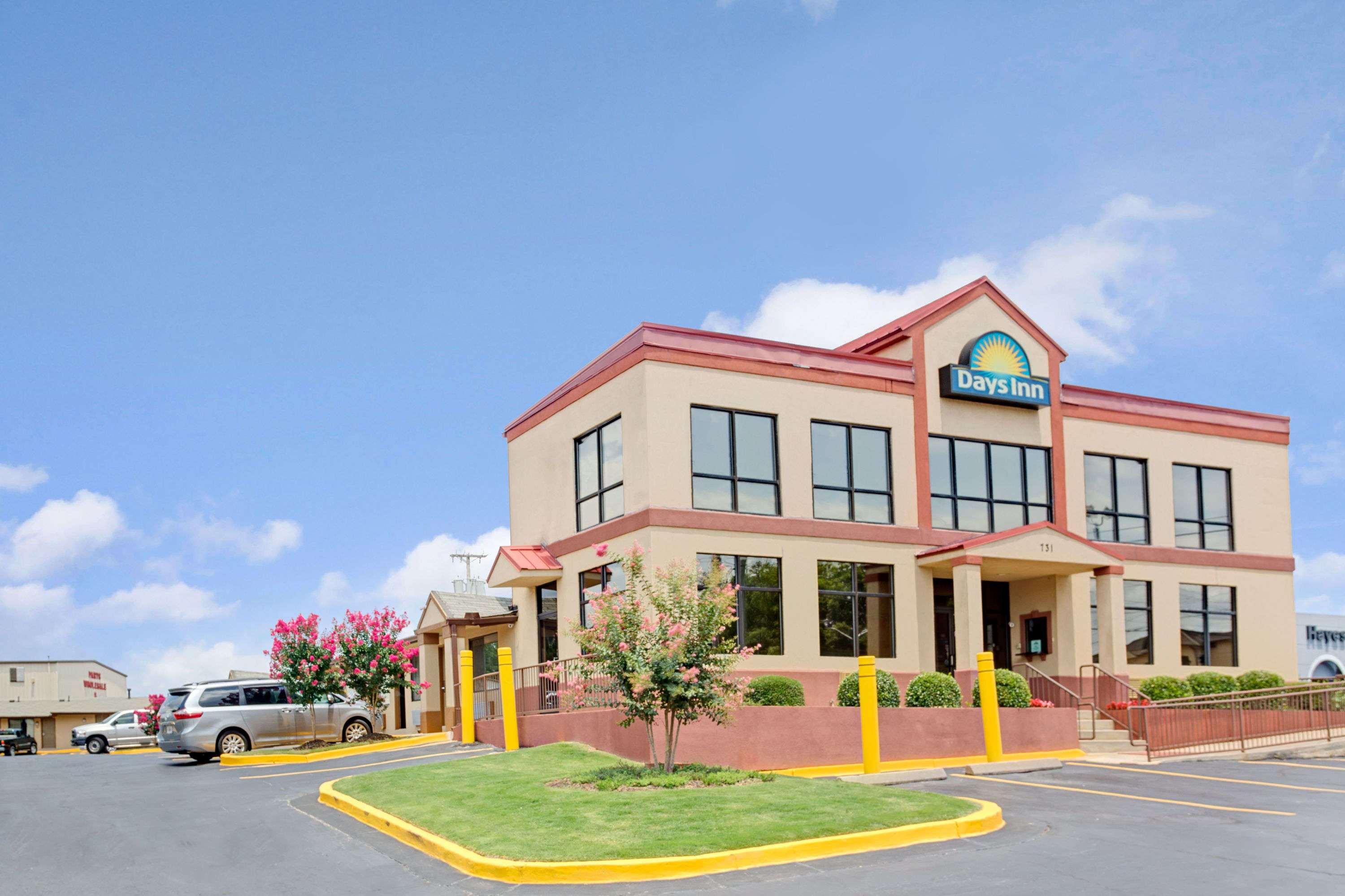 Days Inn by Wyndham Lawrenceville 12/18